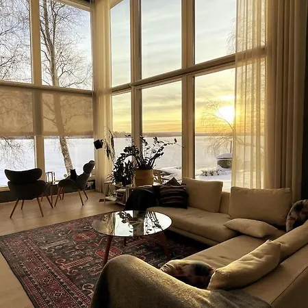 Arctic River Villa *