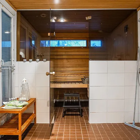 Arctic River Villa