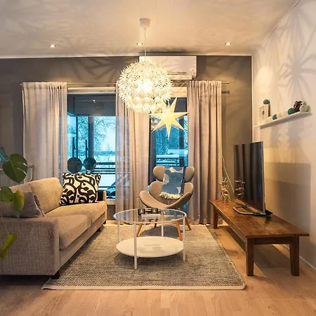 Villa Arctic River