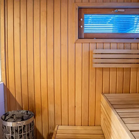 Arctic River Villa